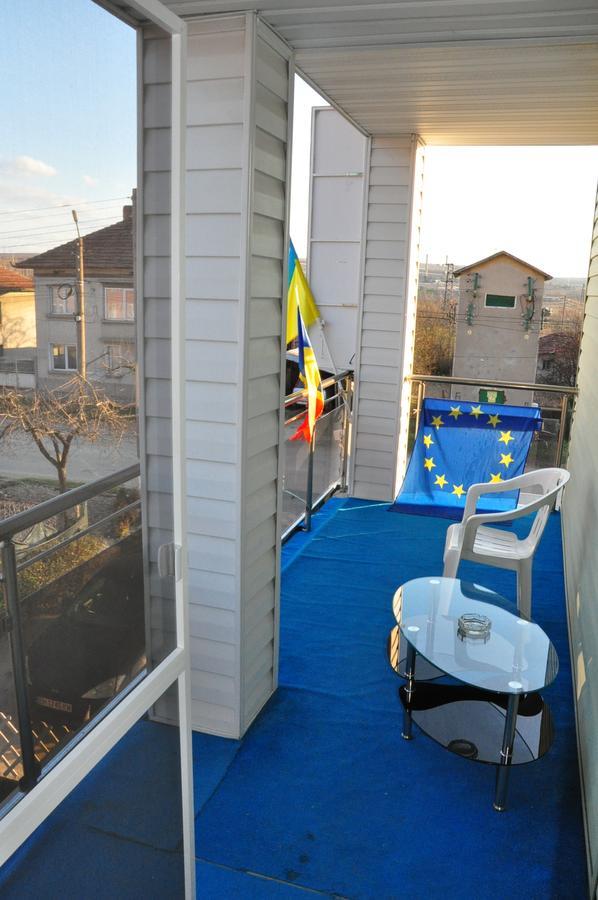 Opanets Guest Rooms Simona מראה חיצוני תמונה