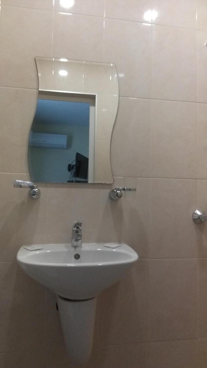 Opanets Guest Rooms Simona מראה חיצוני תמונה