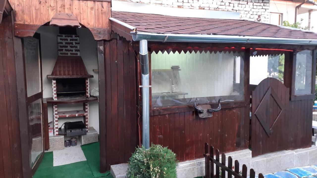 Opanets Guest Rooms Simona מראה חיצוני תמונה