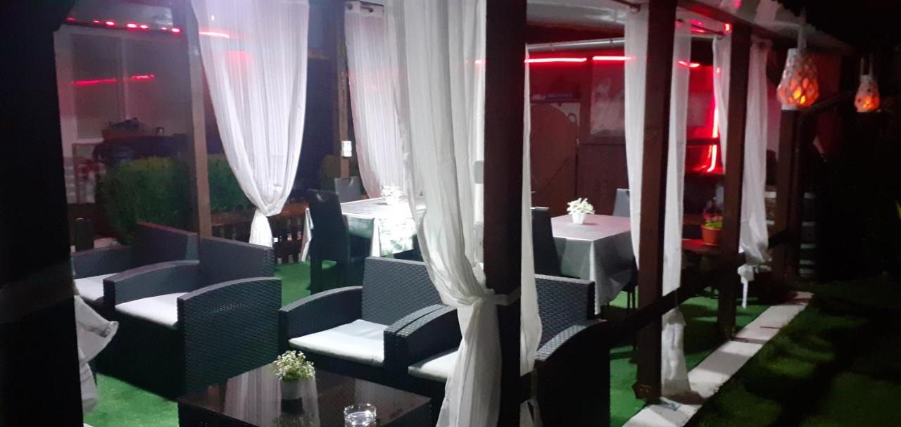 Opanets Guest Rooms Simona מראה חיצוני תמונה