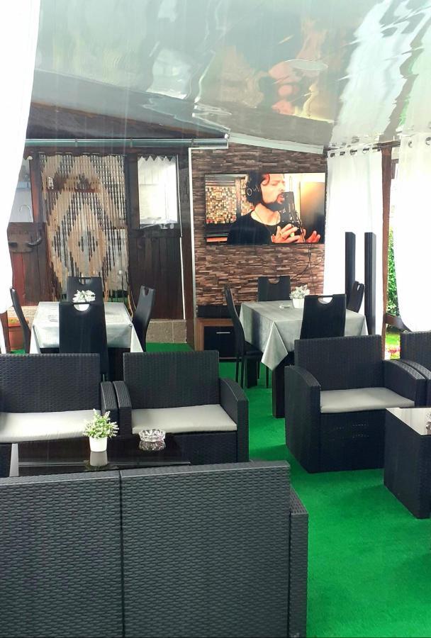 Opanets Guest Rooms Simona מראה חיצוני תמונה